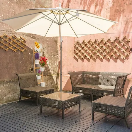 Graca Patio Lisboa